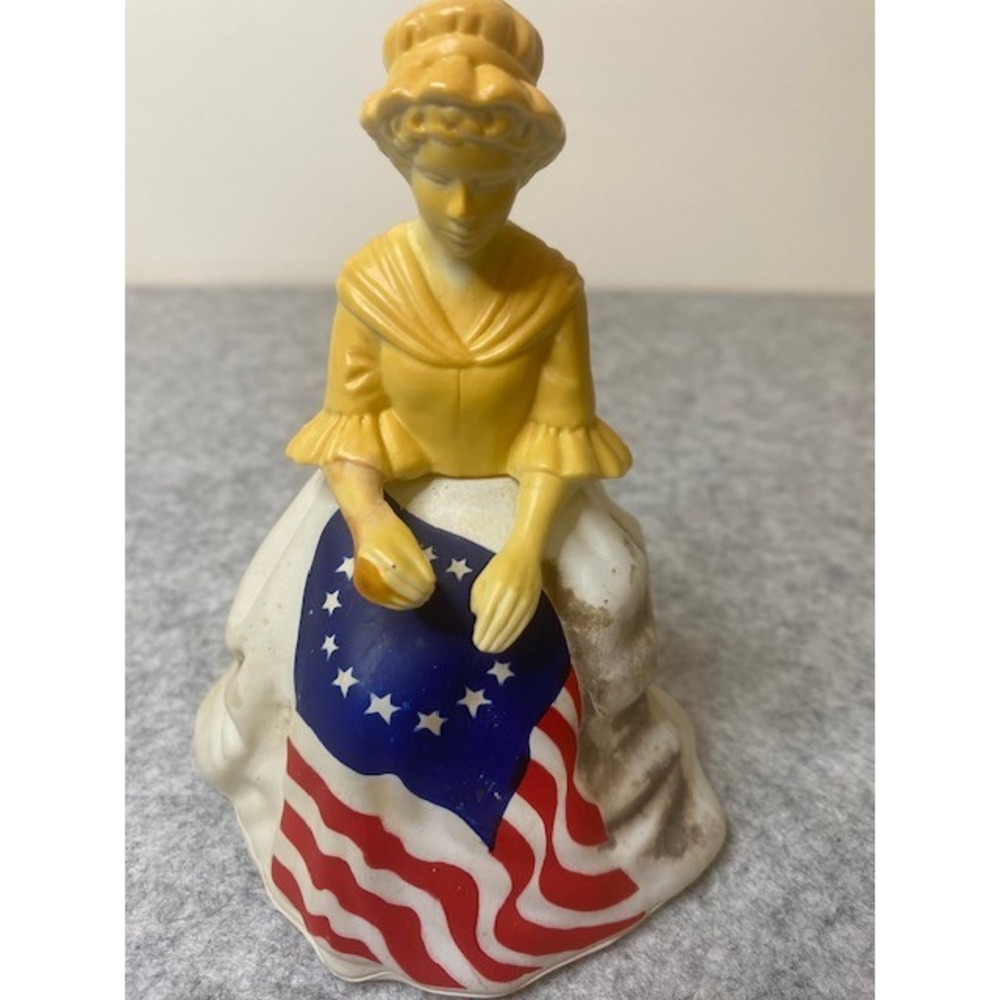 Avon Betsy Ross Figurine Topaz Cologne Empty‎ Bottle Vintage 1976 Collectable